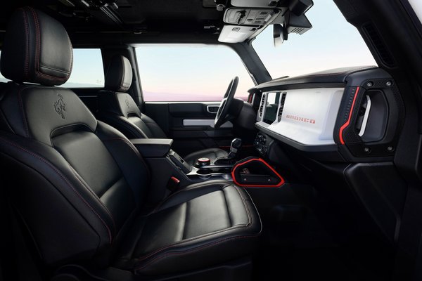 2025 Ford Bronco 2d Interior