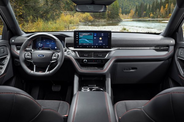 2025 Ford Explorer ST Interior