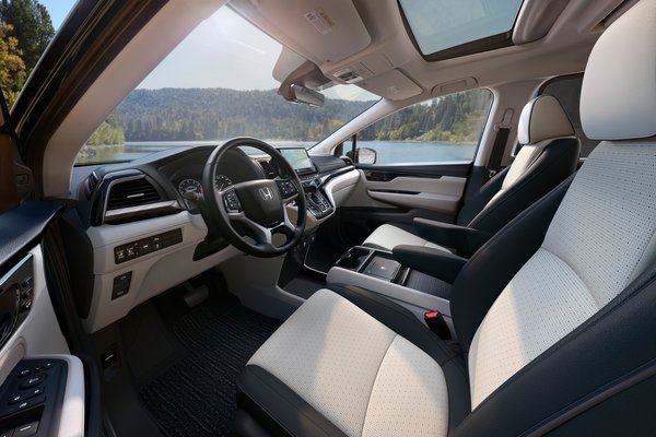 2025 Honda Odyssey Interior