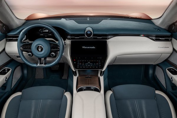 2025 Maserati GranCabrio Folgore Interior