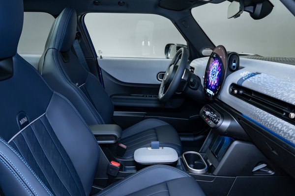 2025 Mini Cooper 4d Interior