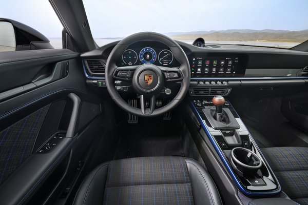 2025 Porsche 911 Carrera T Coupe Instrumentation