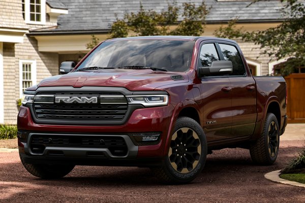 2025 Ram 1500 Ramcharger Laramie